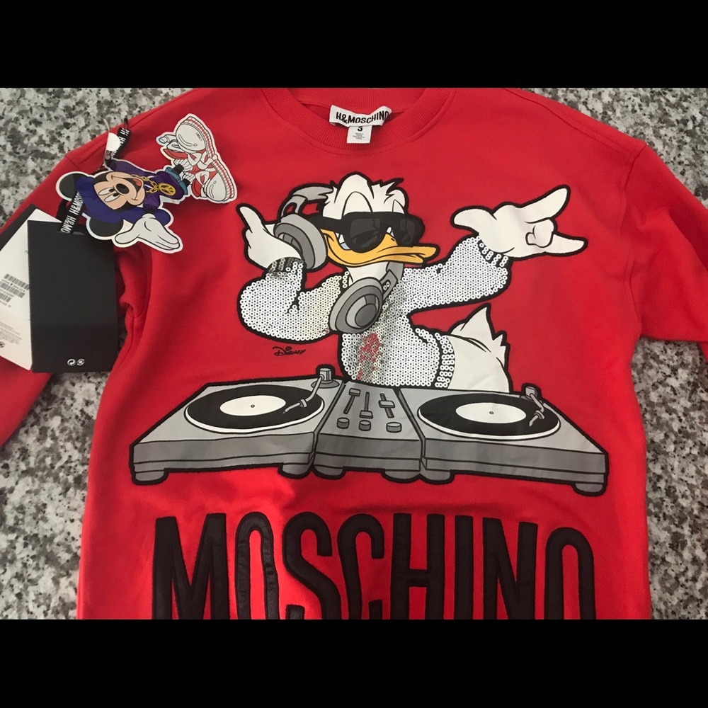 Moschino H&M Donald Duck sweater